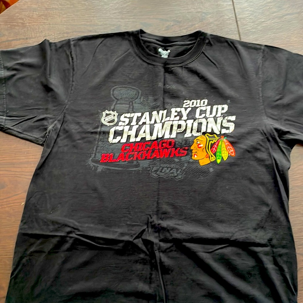 Men’s T-shirt Chicago Black Hawks Stanley Cup Champions